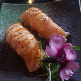Nigiris-Clasico (Salmon)