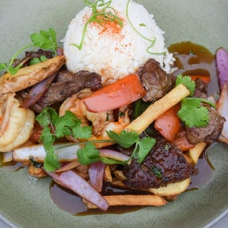 Mar Y Tierra Saltado